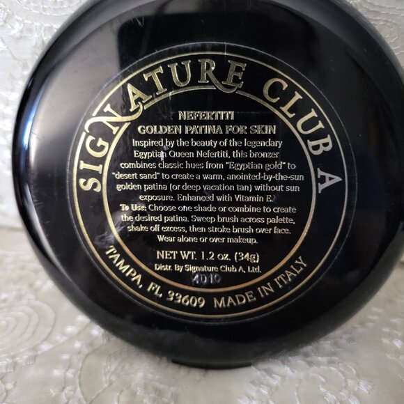 Signature Club A Nefertiti Golden Patina for Skin 1.2 oz NEW - Picture 2 of 3